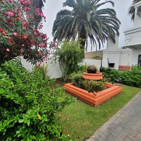 וואלביס ביי Langholm Hotel מראה חיצוני תמונה