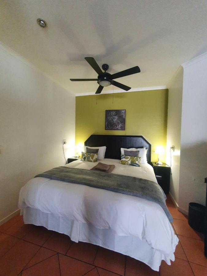 וואלביס ביי Langholm Hotel מראה חיצוני תמונה