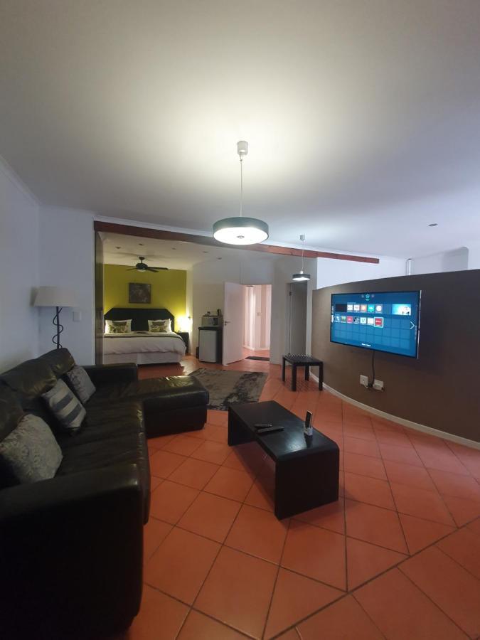 וואלביס ביי Langholm Hotel מראה חיצוני תמונה