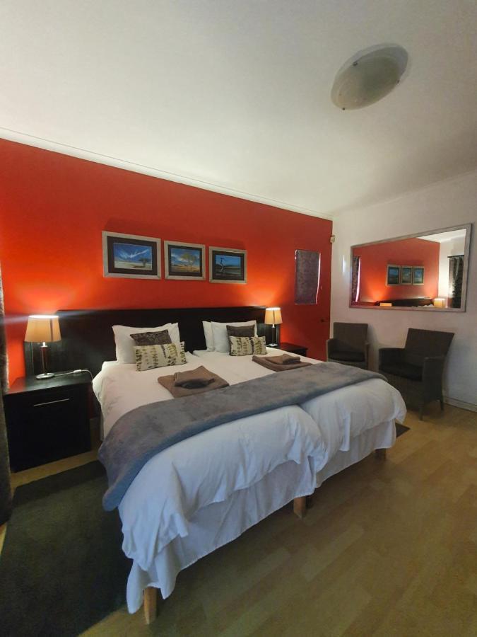 וואלביס ביי Langholm Hotel מראה חיצוני תמונה